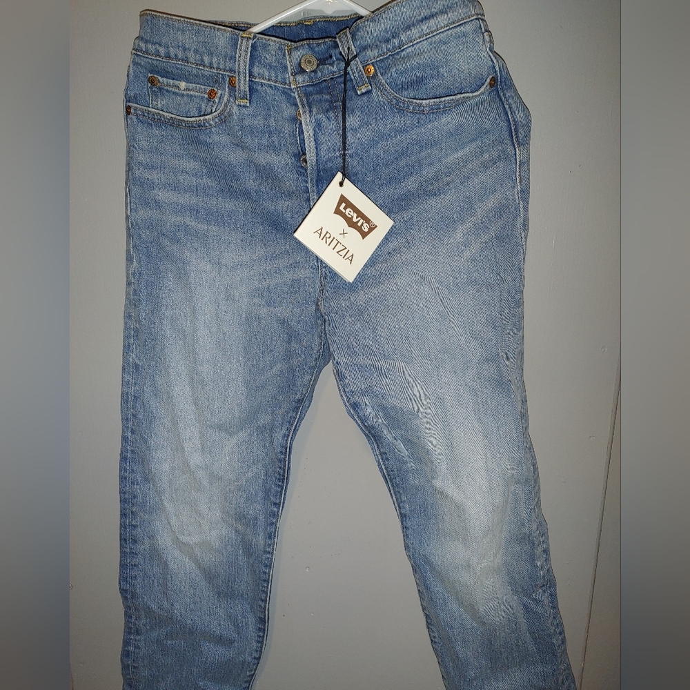 Levi's Aritzia Size 27 Jeans